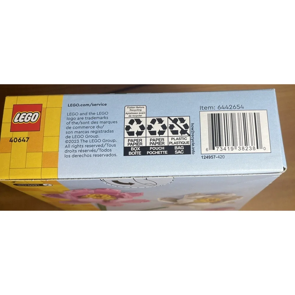 Lego botanicals lotus